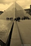 Travel-Photography-France-Paris-in-black-and-white-sepia-Gallery-Pictures-26.jpg