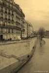 Travel-Photography-France-Paris-in-black-and-white-sepia-Gallery-Pictures-43.jpg