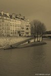 Travel-Photography-France-Paris-in-black-and-white-sepia-Gallery-Pictures-45.jpg