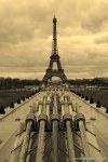 Travel-Photography-France-Paris-in-black-and-white-sepia-Gallery-Pictures-5.jpg
