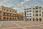 Cartagena-Colombia-city-Plaza-San-Pedro-Plaza-Los-Coches.jpg