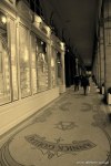 Filename=Travel-Photography-France-Paris-in-black-and-white-sepia-Gallery-Pictures-111.jpg
Filesize=107KB
Dimensions=536x800
Date added=May 25, 2008 Travel-Photography-France-Paris-in-black-and-white-sepia-Gallery-Pictures-111.jpg