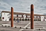 Cartagenita-Cartagena-Bolivar-Colombia-city-crusing-Plaza-de-la-Aduana.jpg
